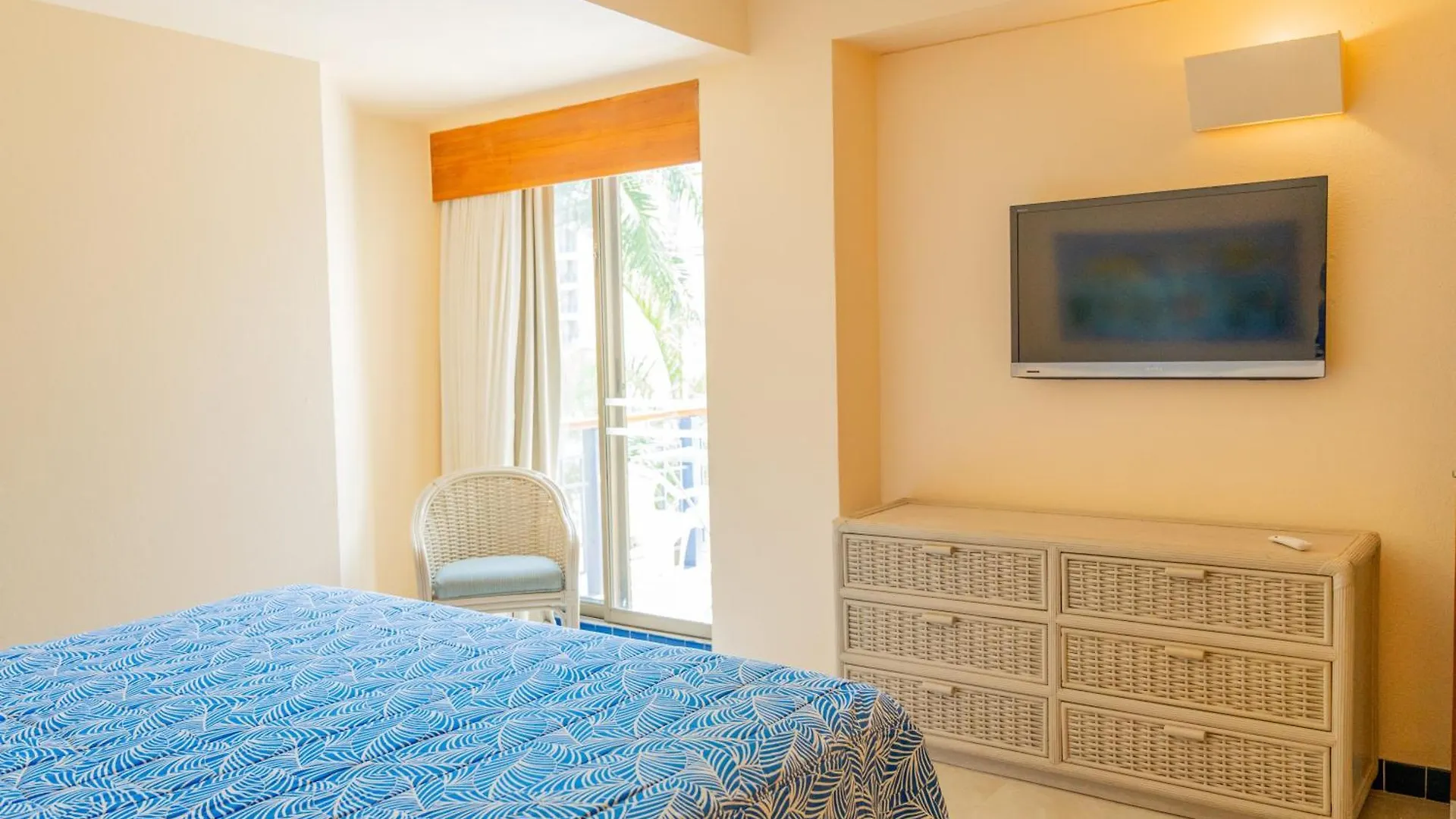 Zuana Beach Resort Santa Marta  Hotel