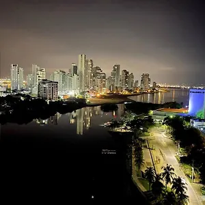  Apartment Amazing 3br Penthouse, Full Kitchen, Pool, Bar, Dedicated Workspace Colombia